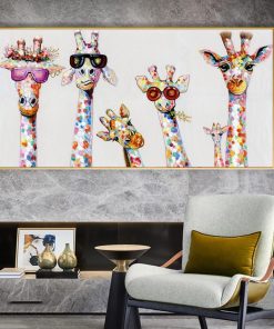 tableau girafe street art dans un salon